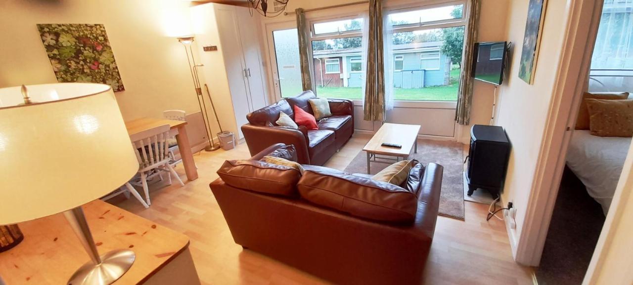 Sheena'S Dartmouth Chalets ภายนอก รูปภาพ